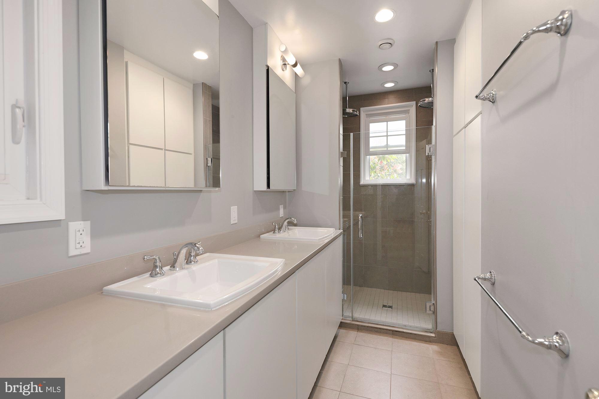 CHEVY CHASE VILLAGE - Residential