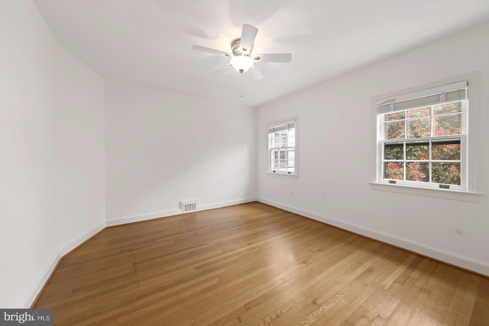 CHEVY CHASE VILLAGE - Residential