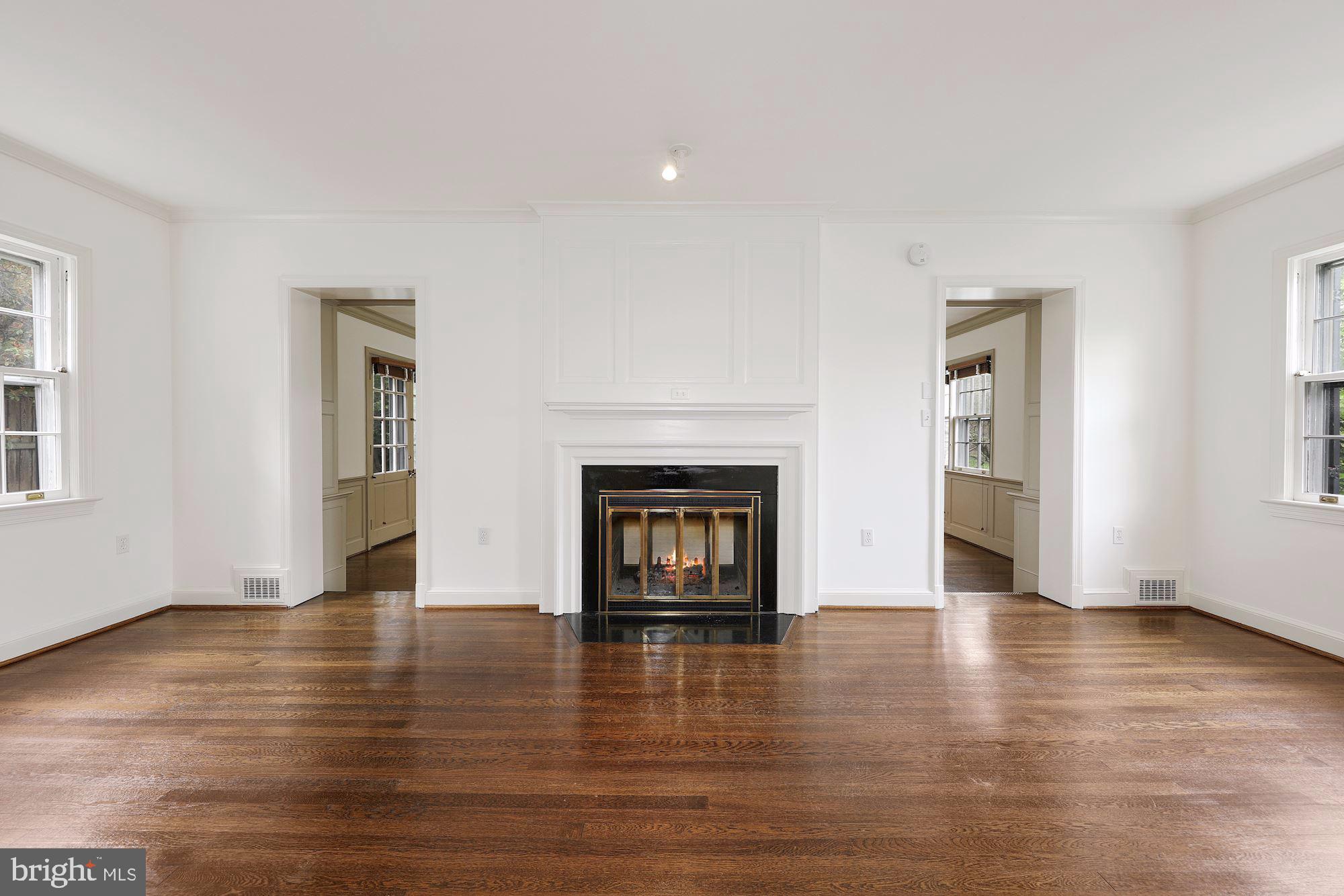 CHEVY CHASE VILLAGE - Residential