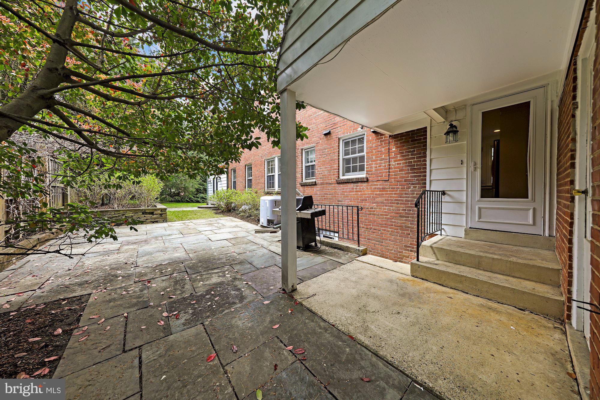 CHEVY CHASE VILLAGE - Residential