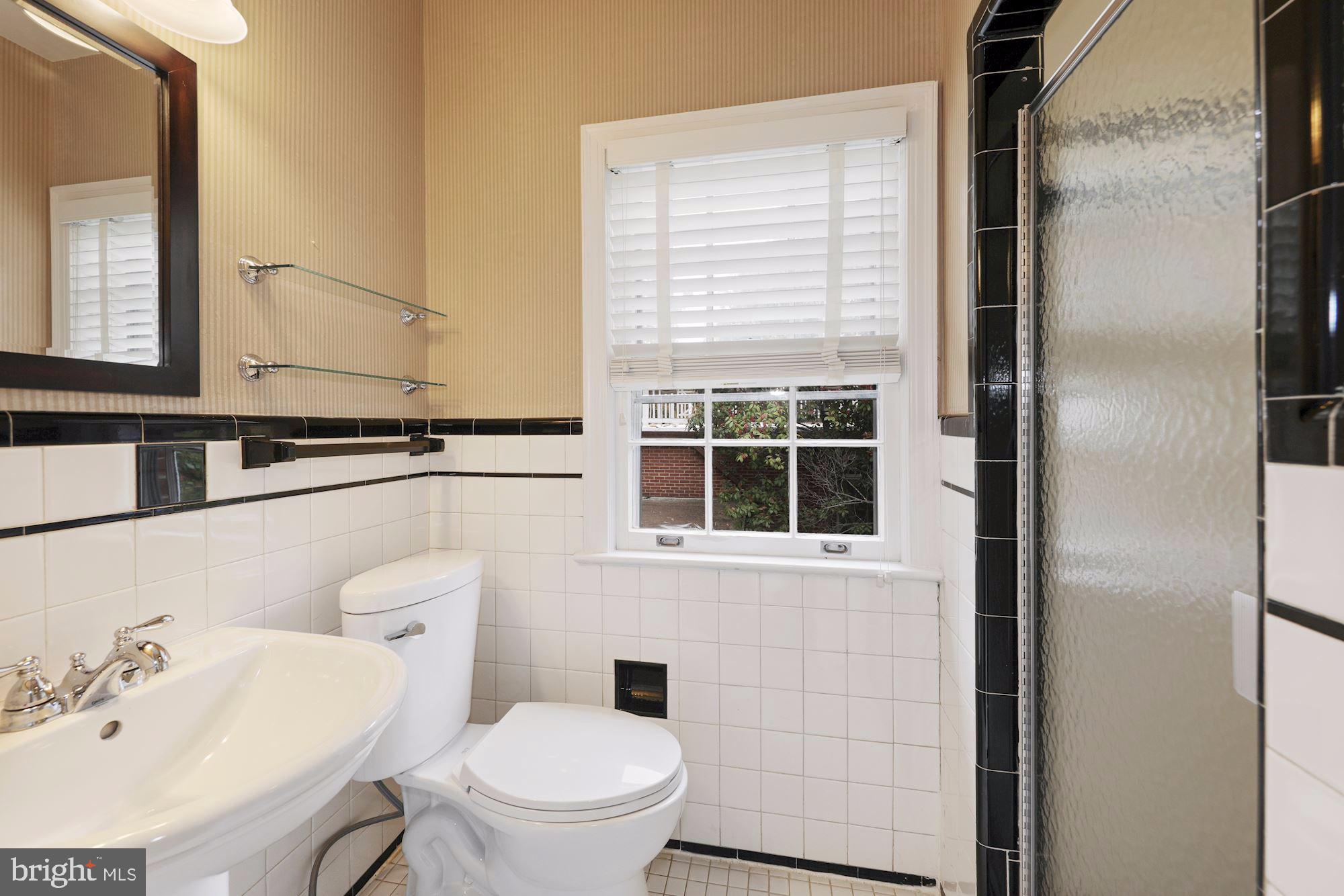 CHEVY CHASE VILLAGE - Residential