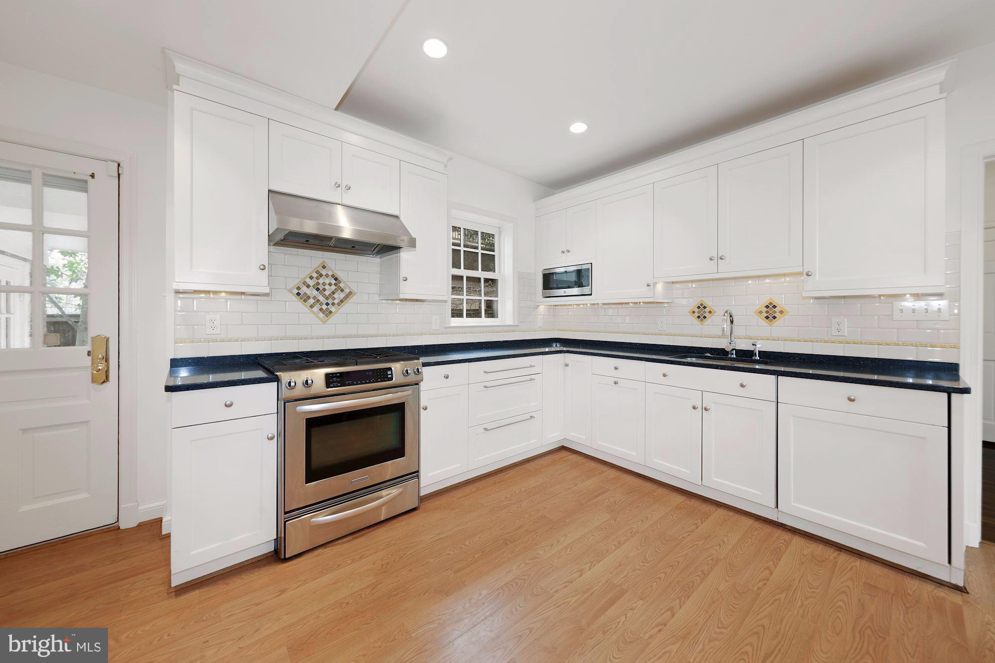 CHEVY CHASE VILLAGE - Residential