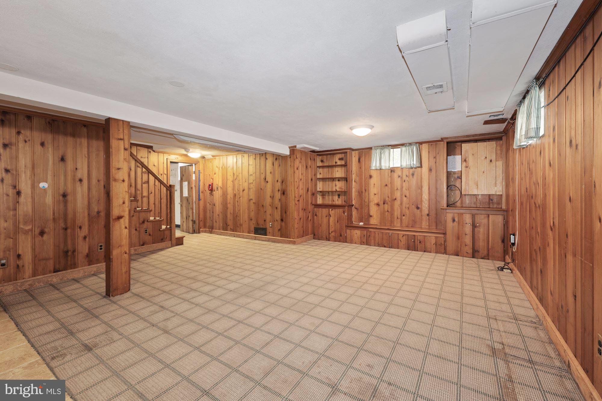 CHEVY CHASE VILLAGE - Residential