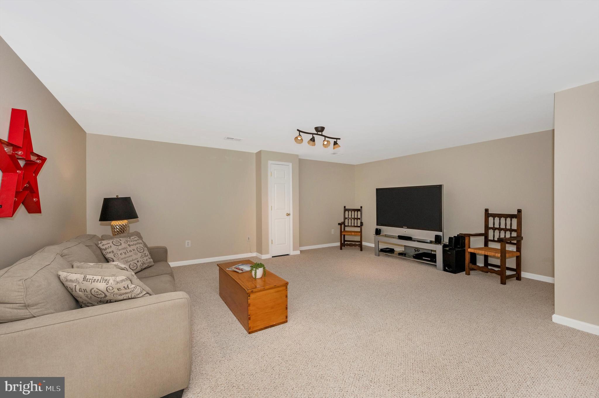 RIVER CREST II - Residential