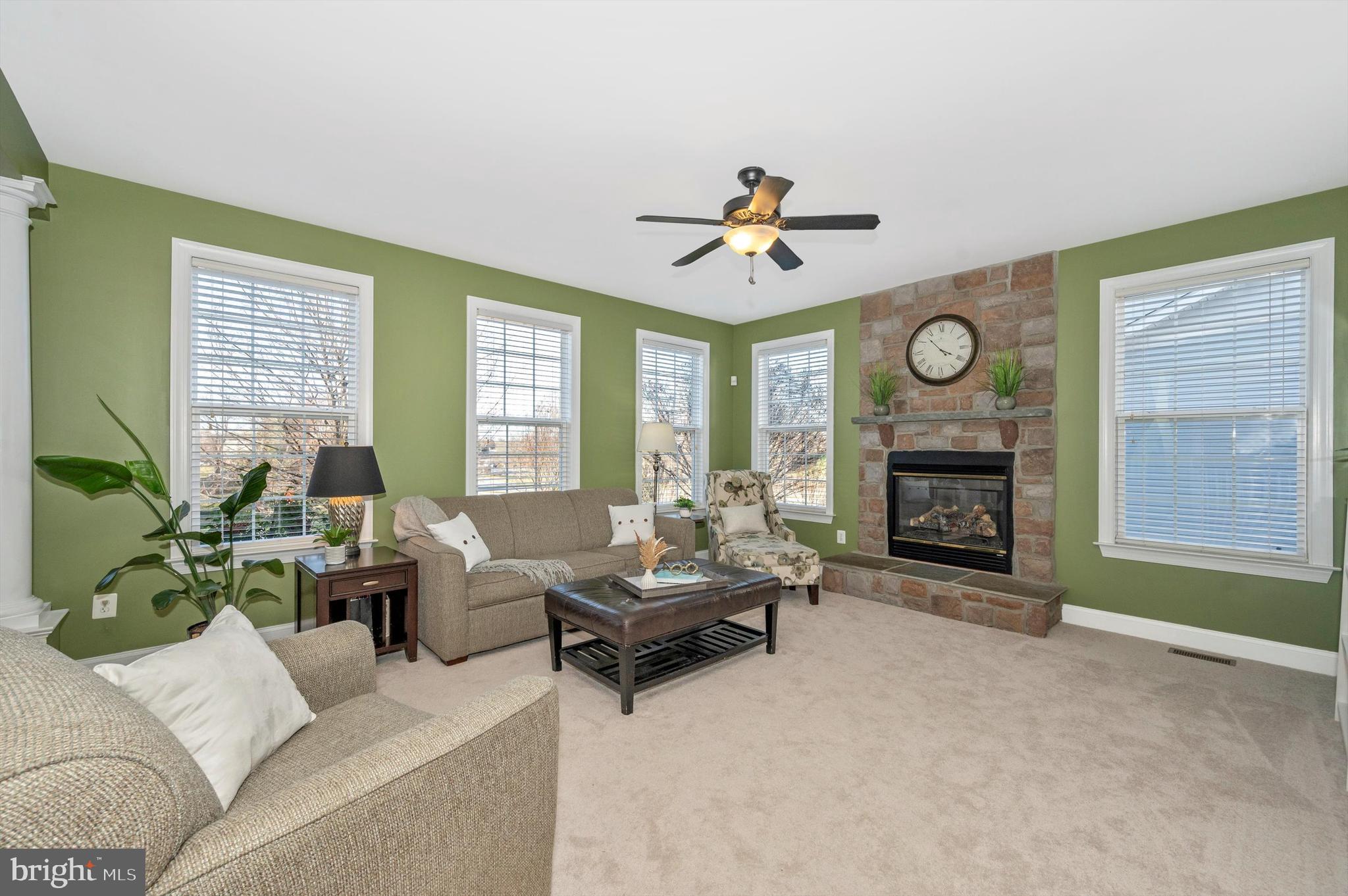 RIVER CREST II - Residential