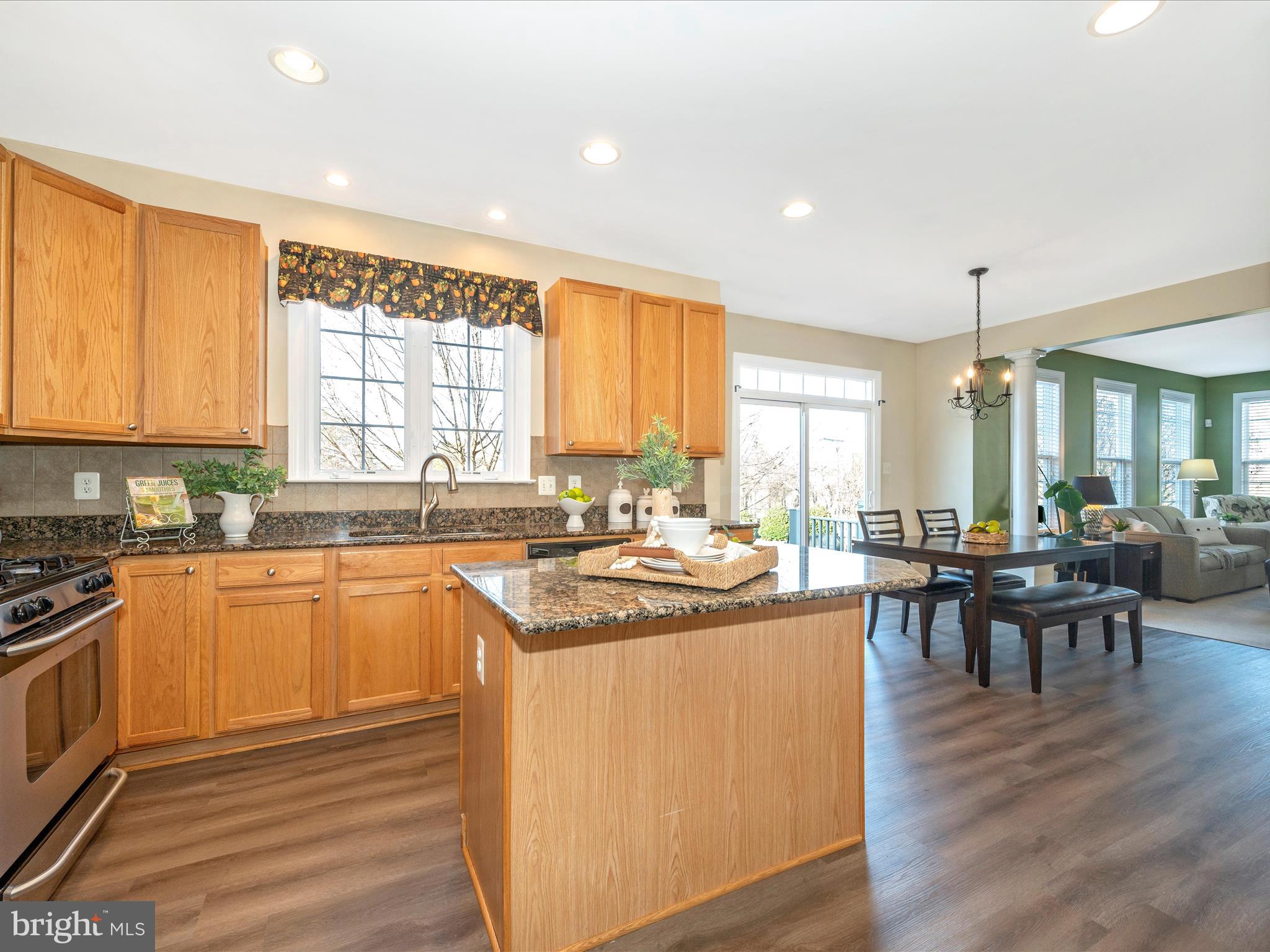 RIVER CREST II - Residential