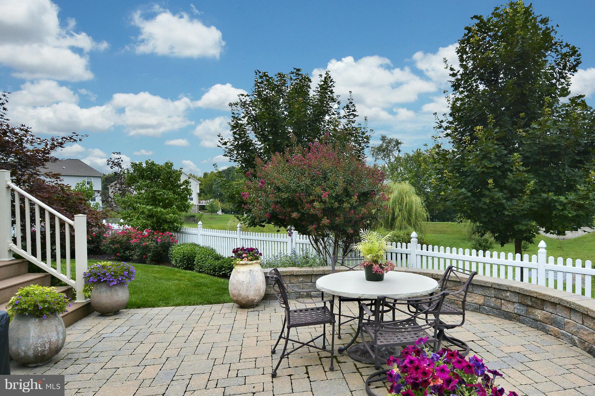 RIVER CREST II - Residential