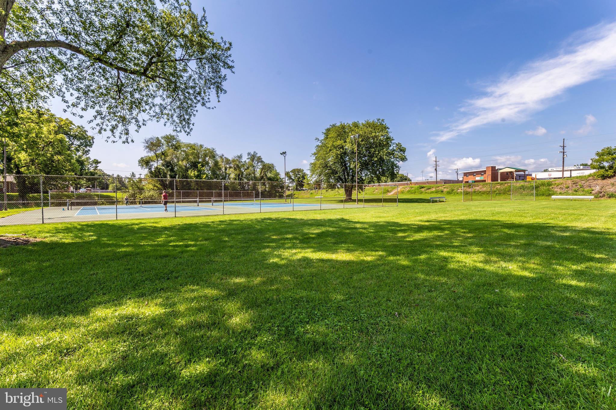 RIVER CREST II - Residential