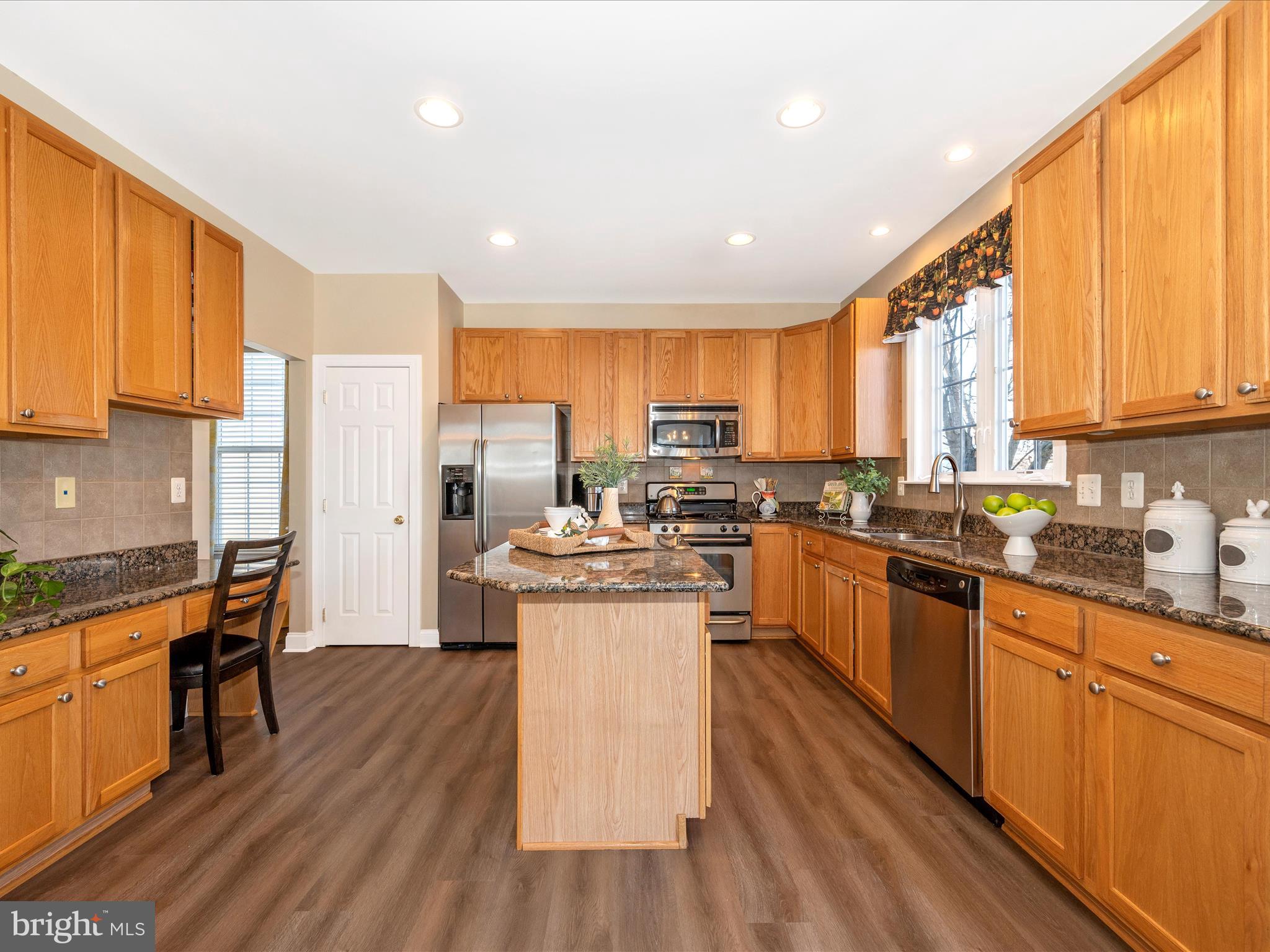 RIVER CREST II - Residential