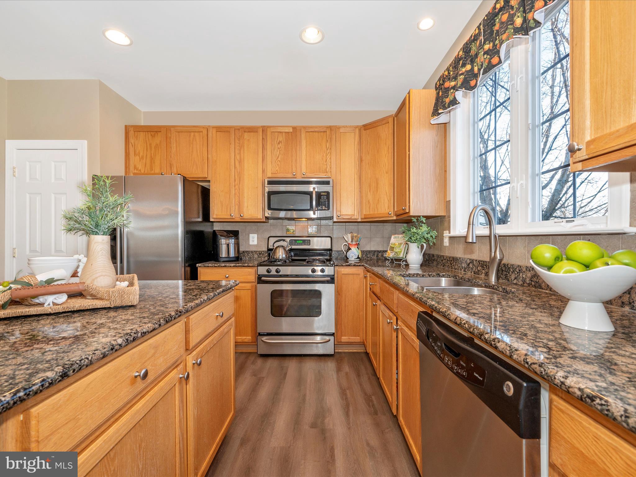 RIVER CREST II - Residential