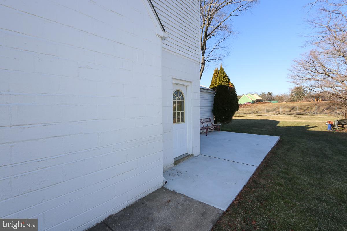 FOX CHASE MANOR - Residential