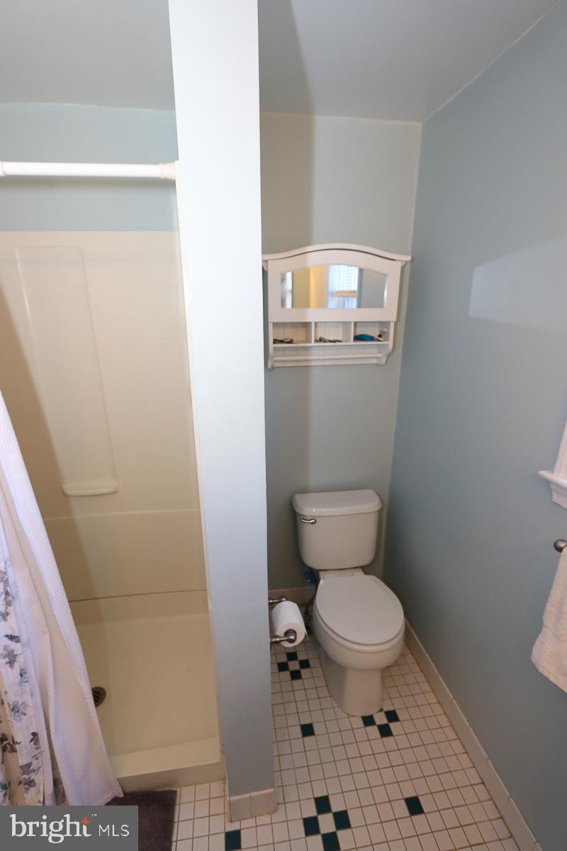 FOX CHASE MANOR - Residential