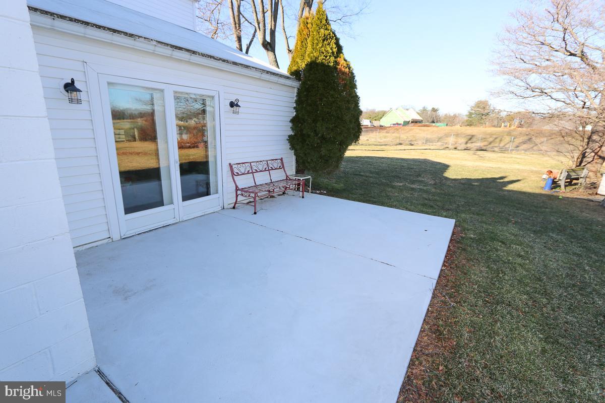 FOX CHASE MANOR - Residential