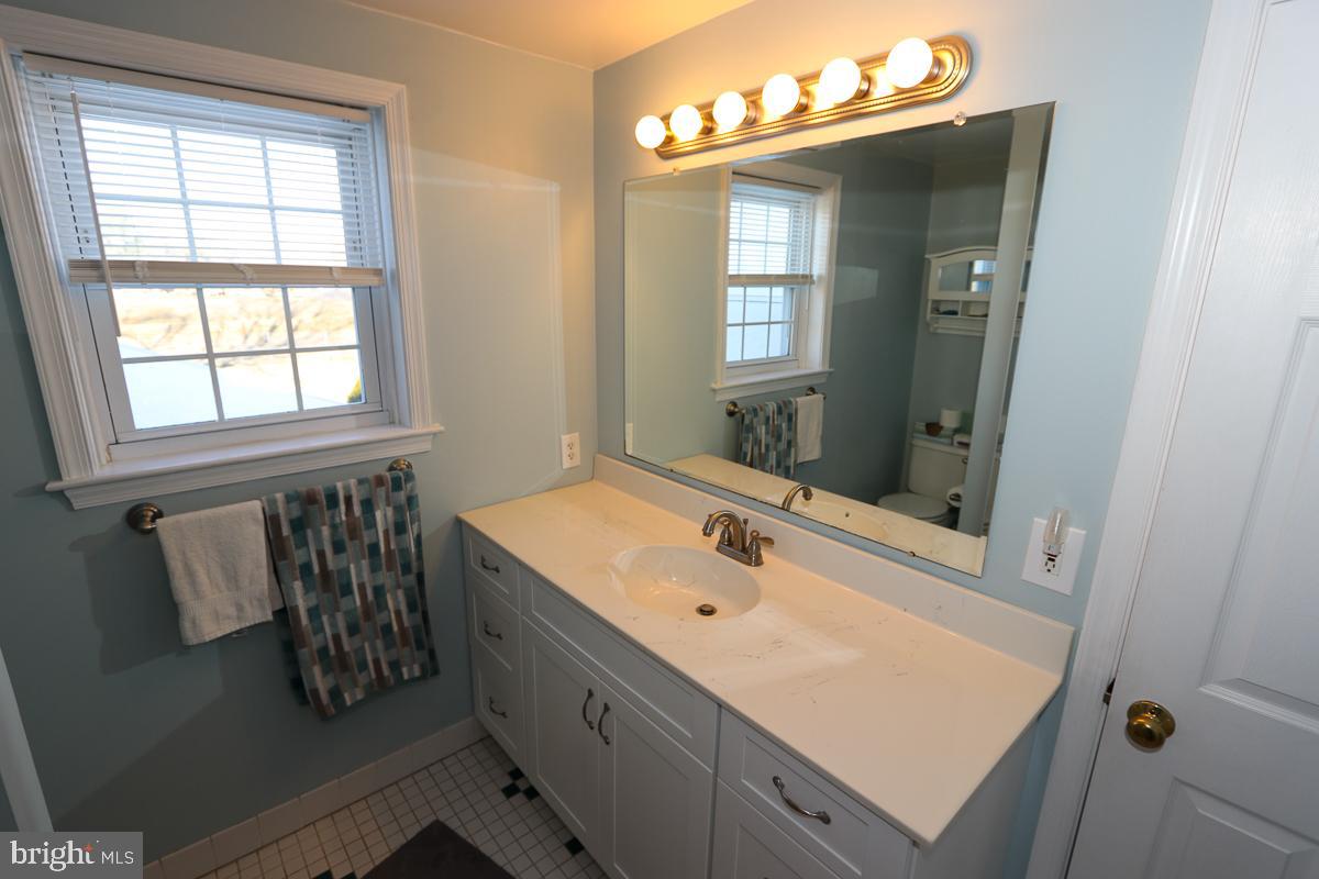 FOX CHASE MANOR - Residential