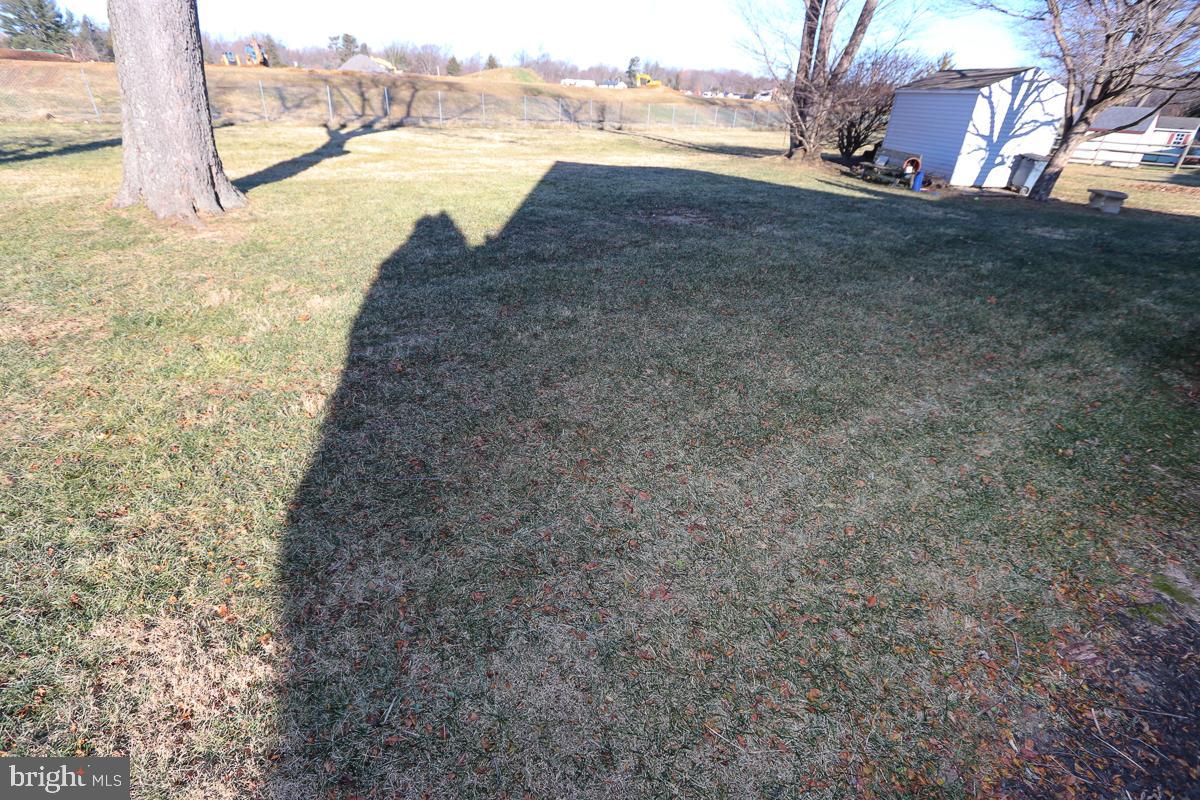 FOX CHASE MANOR - Residential