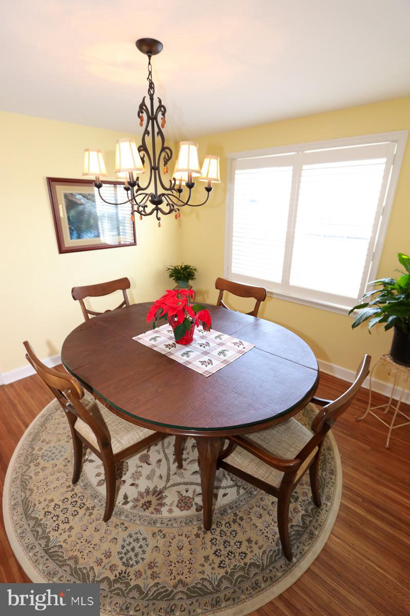 FOX CHASE MANOR - Residential