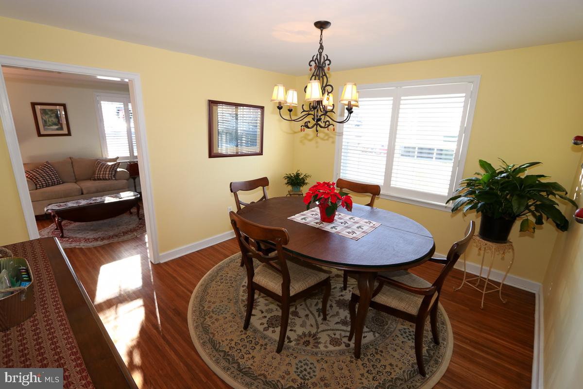 FOX CHASE MANOR - Residential