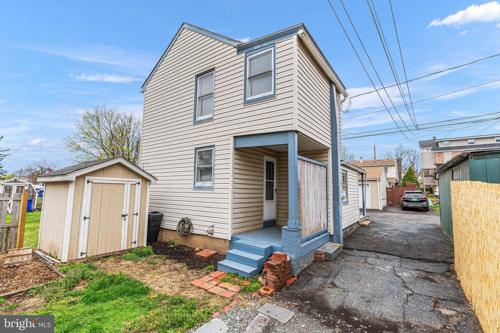 POTTSTOWN - Residential