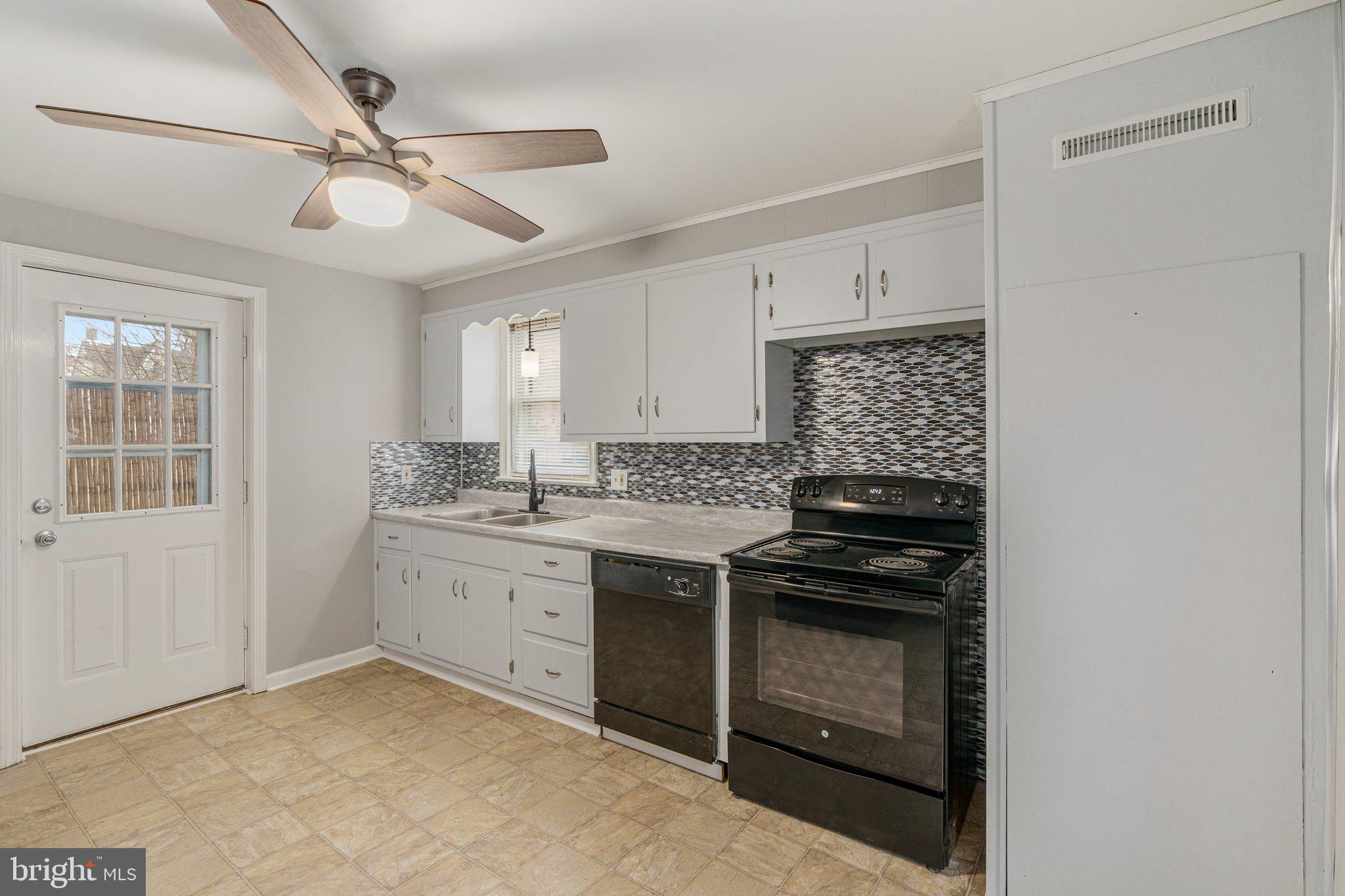 POTTSTOWN - Residential