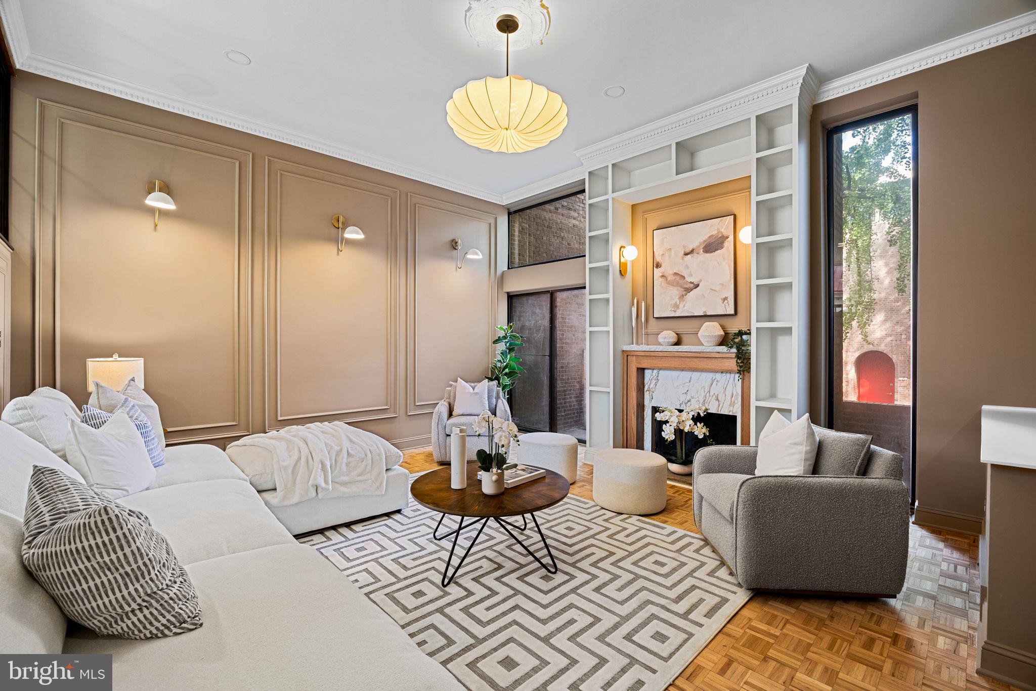 SOCIETY HILL - Residential