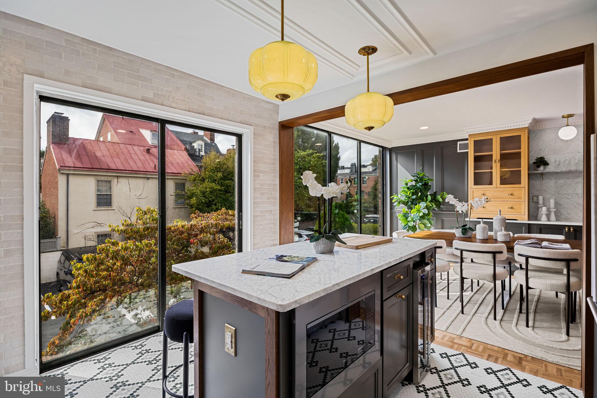 SOCIETY HILL - Residential