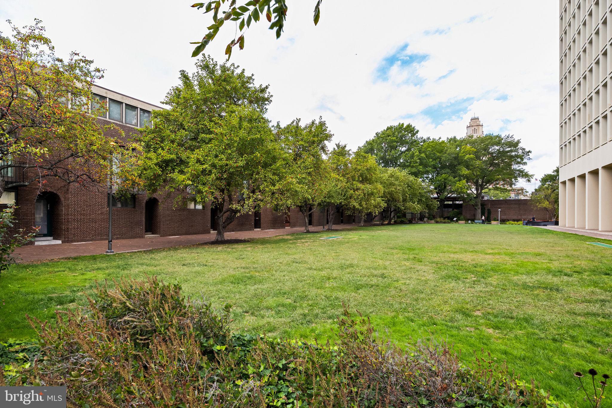 SOCIETY HILL - Residential