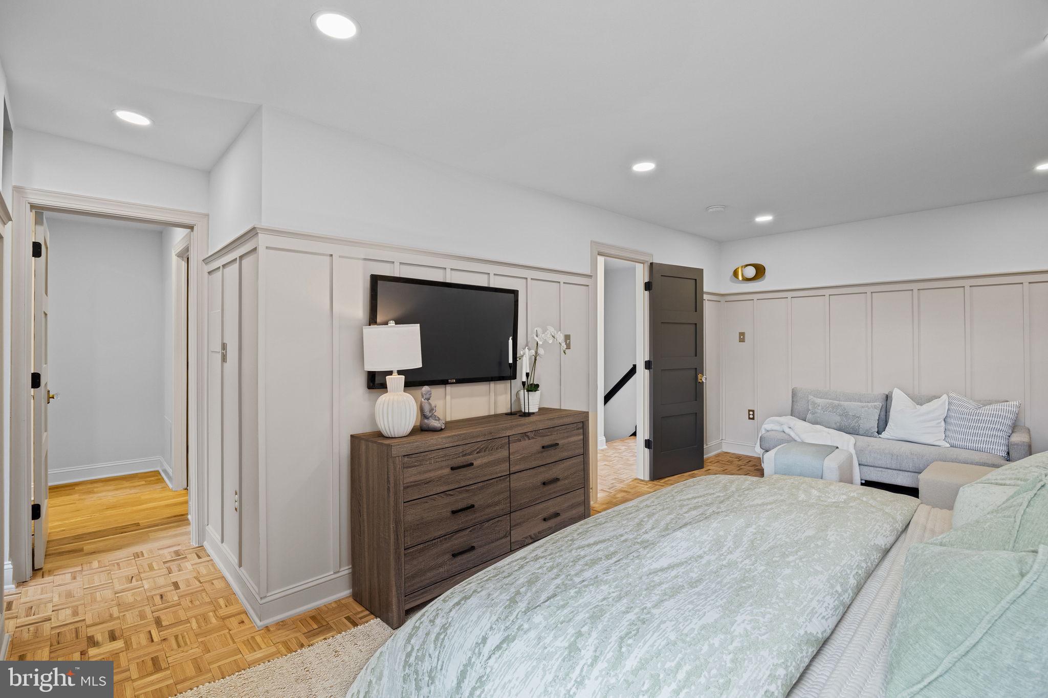 SOCIETY HILL - Residential