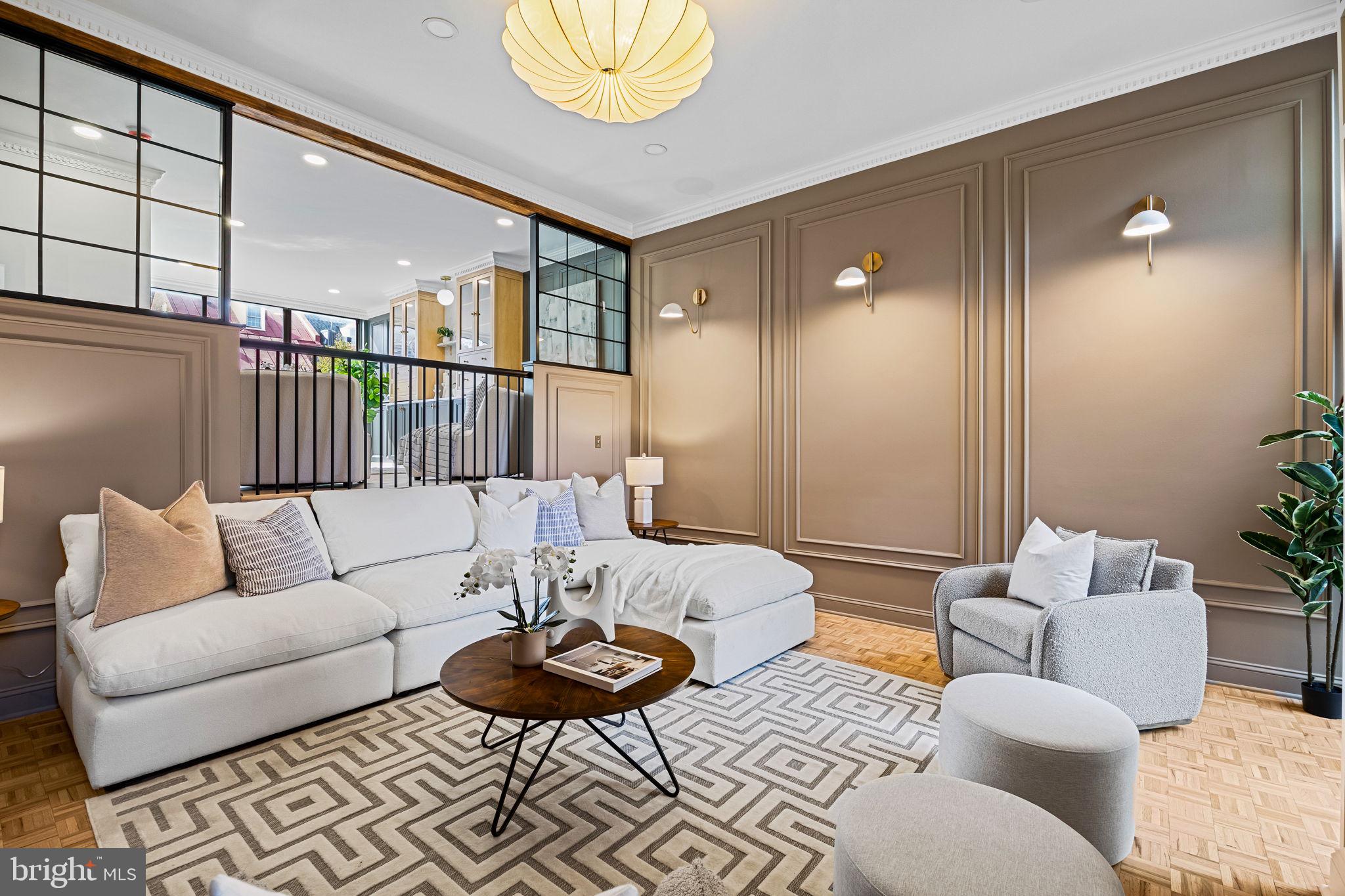 SOCIETY HILL - Residential