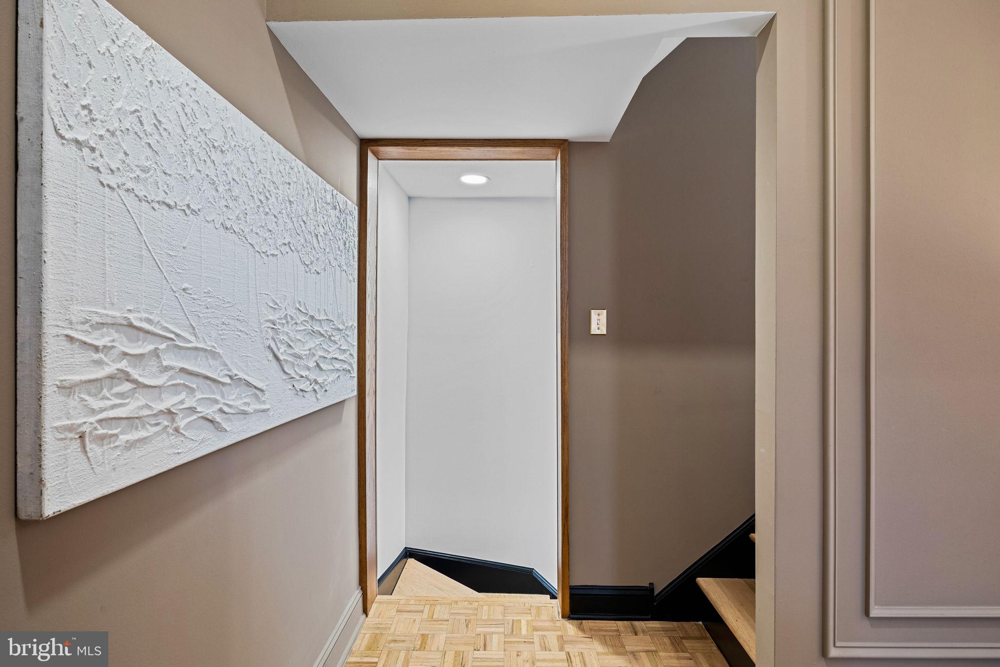 SOCIETY HILL - Residential