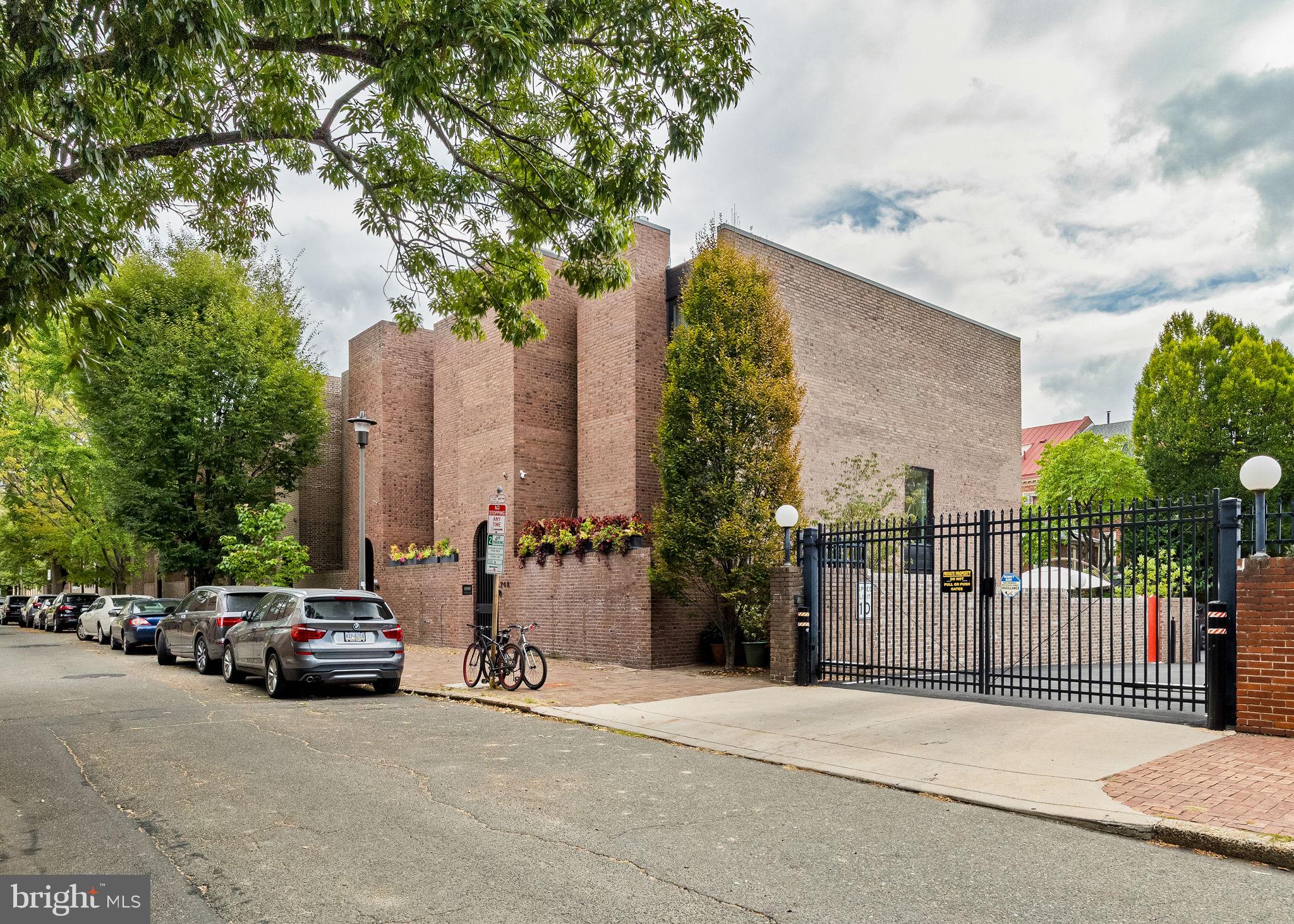 SOCIETY HILL - Residential