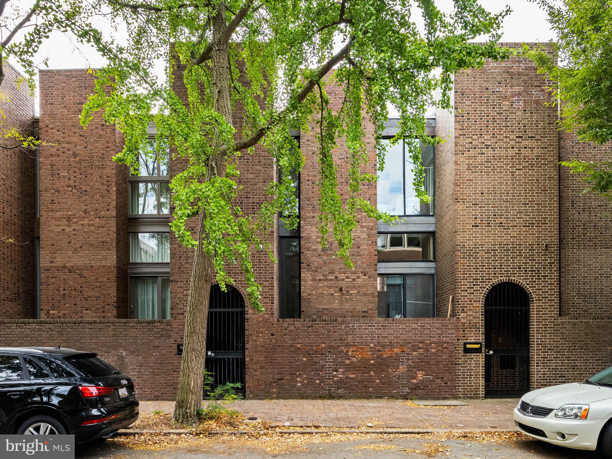 SOCIETY HILL - Residential