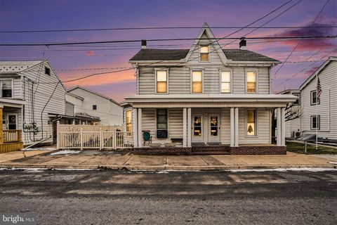Townhouse For Sale - 534 Main Street<br/> LYKENS, PA 17048