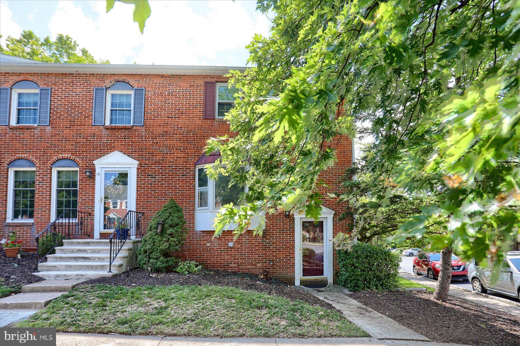 18 FAIRFAX VILLAGE