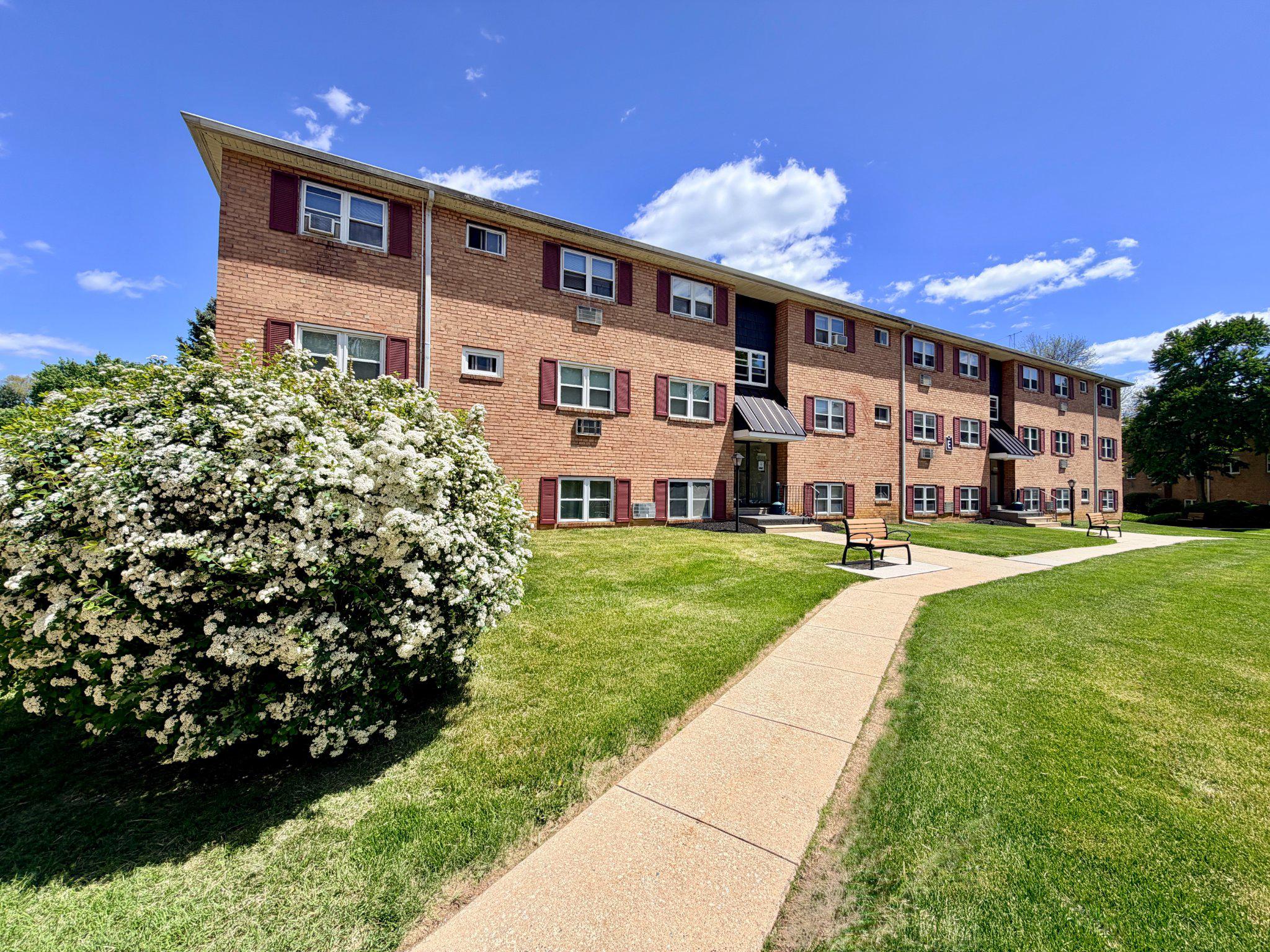 DOWNINGTOWN COMMON - Residential