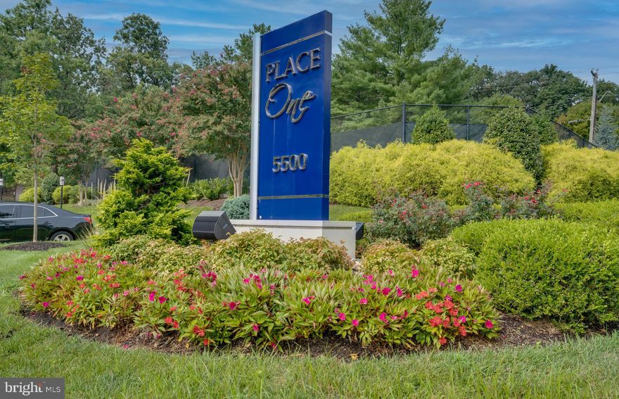 5500 Holmes Run PKWY #903 is a delightful one bedroom one bathroom condo, completely remodeled, moving ready condition. Open layout with big bright windows allowing abundance of natural light. Upgraded kitchen and upgraded bathroom. One assigned parking space #238. Building offers 24 hours front desk service, Fitness center, Oversized resort style pool, Tennis court, etc. Easy commute to DC, Pentagon, Old town Alexandria and DCA. ****ALL UTILITIES ARE INCLUDED IN THE CONDO FEE****COURTESY OF SELLER , CONDO FEE IS PAID TO THE END OF THE YEAR****