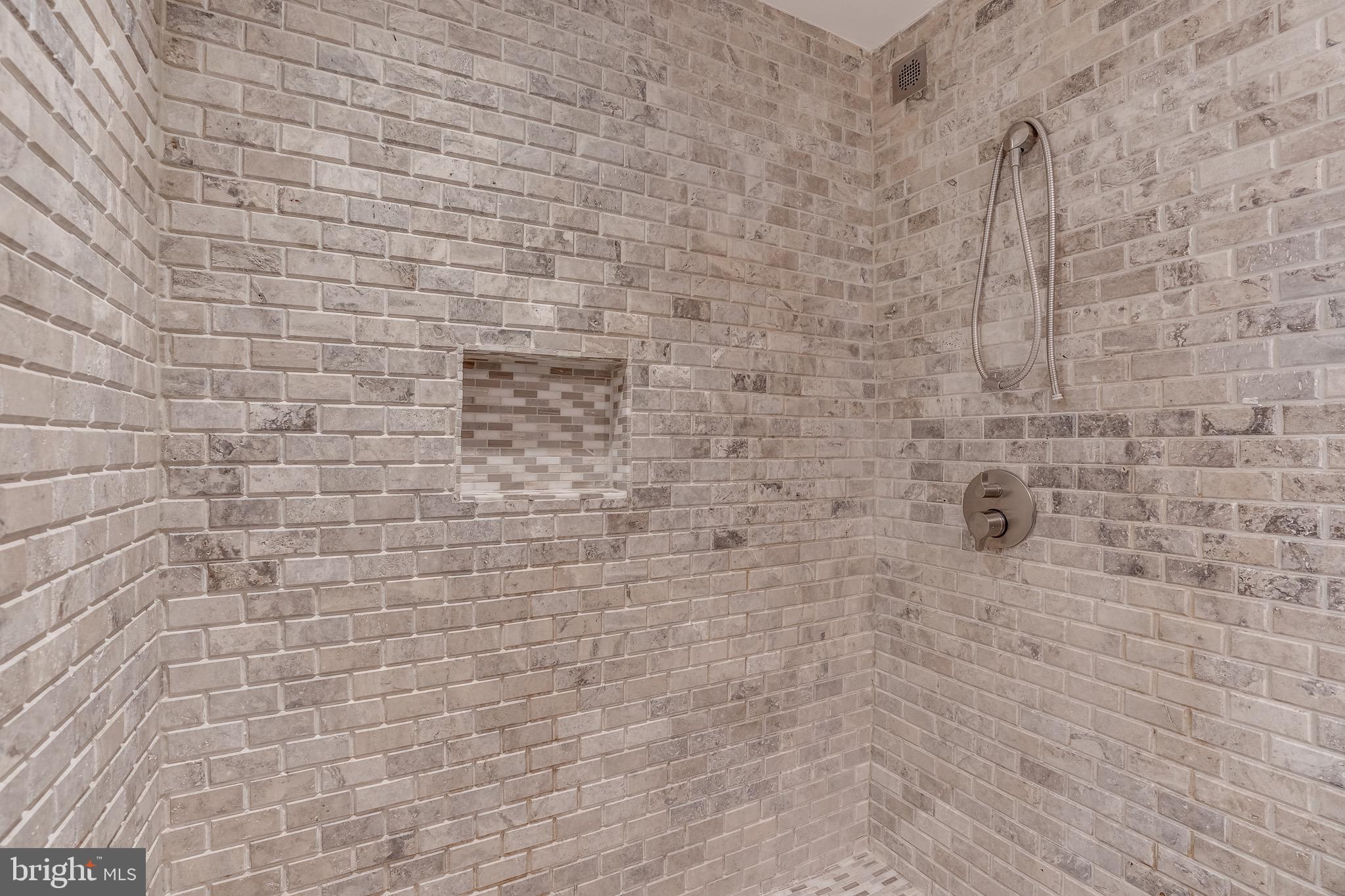 PLACE ONE - Residential