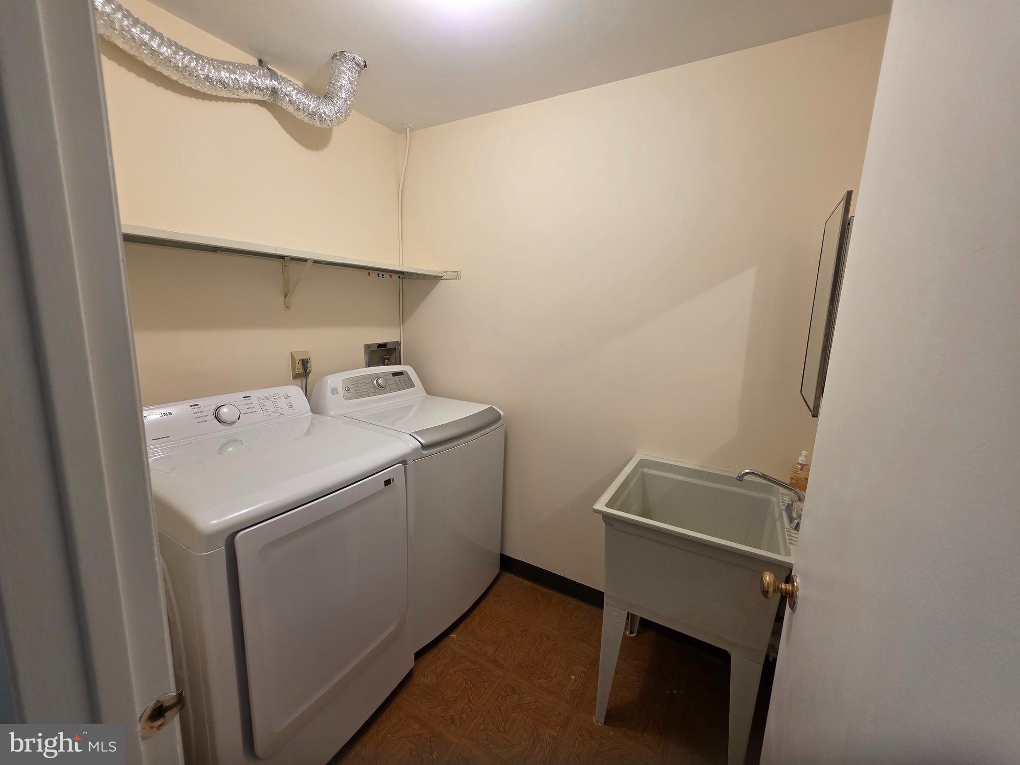 CARDINAL GLEN - Residential Lease