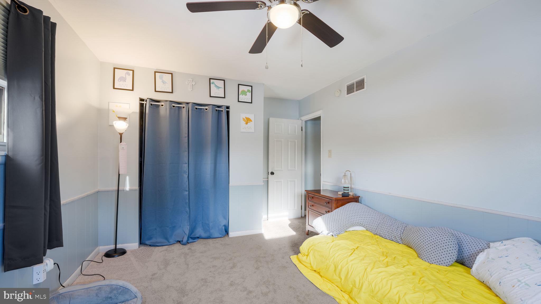 DELMONT MANOR - Residential