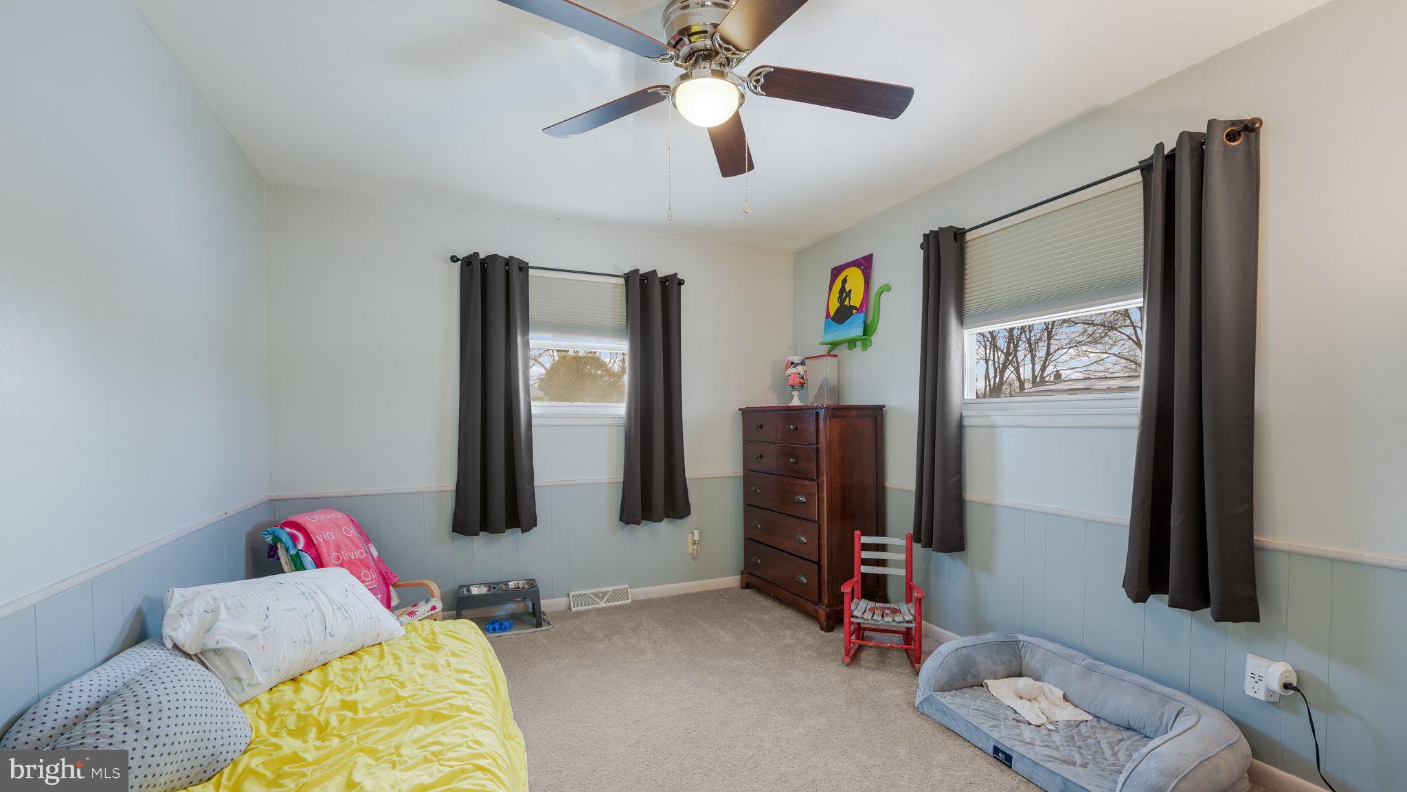 DELMONT MANOR - Residential