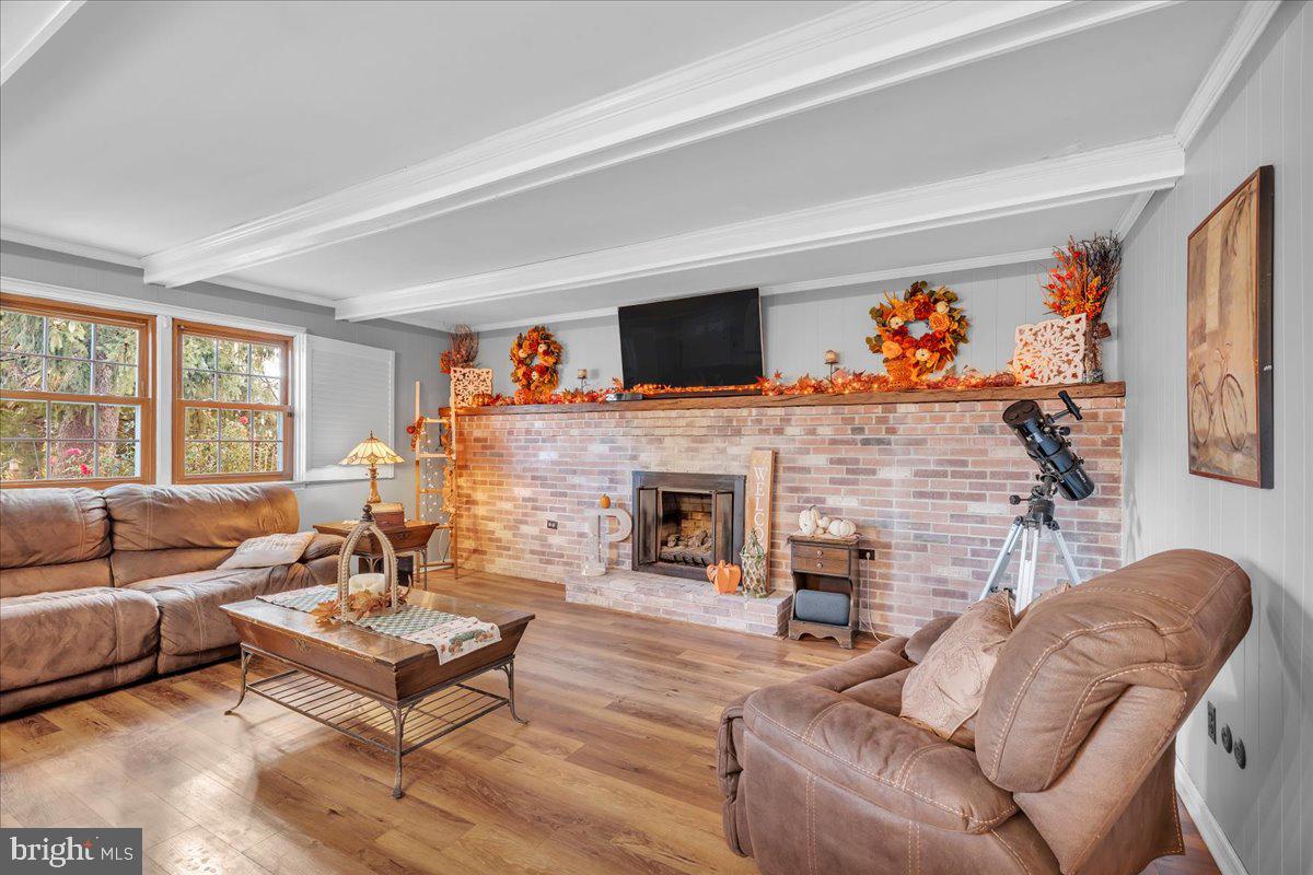 318 S COLUMBIA STREET