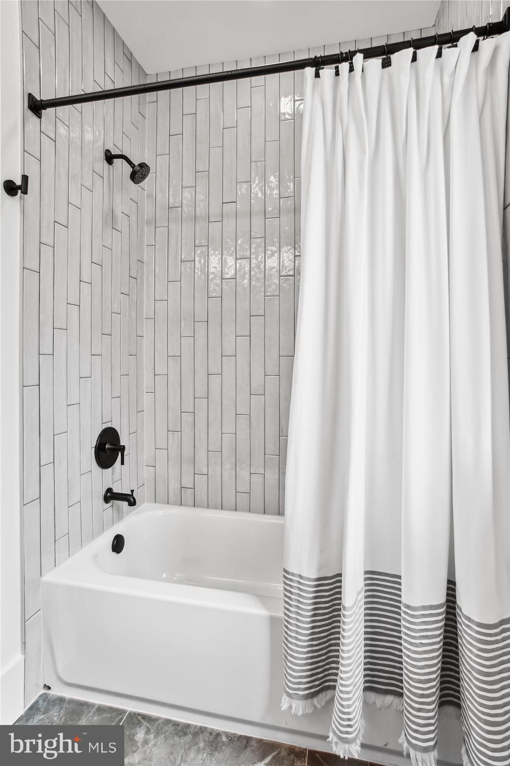 HALEMHURST - Residential