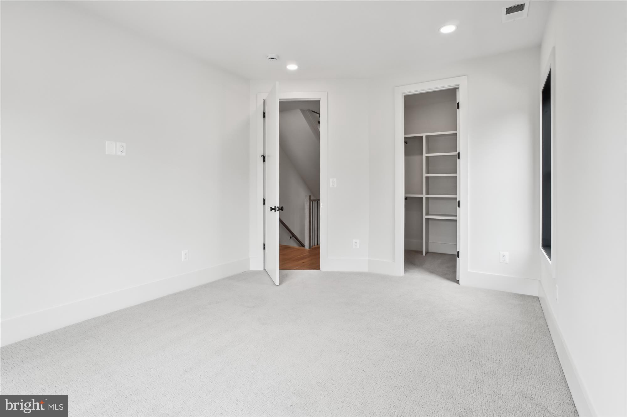 HALEMHURST - Residential