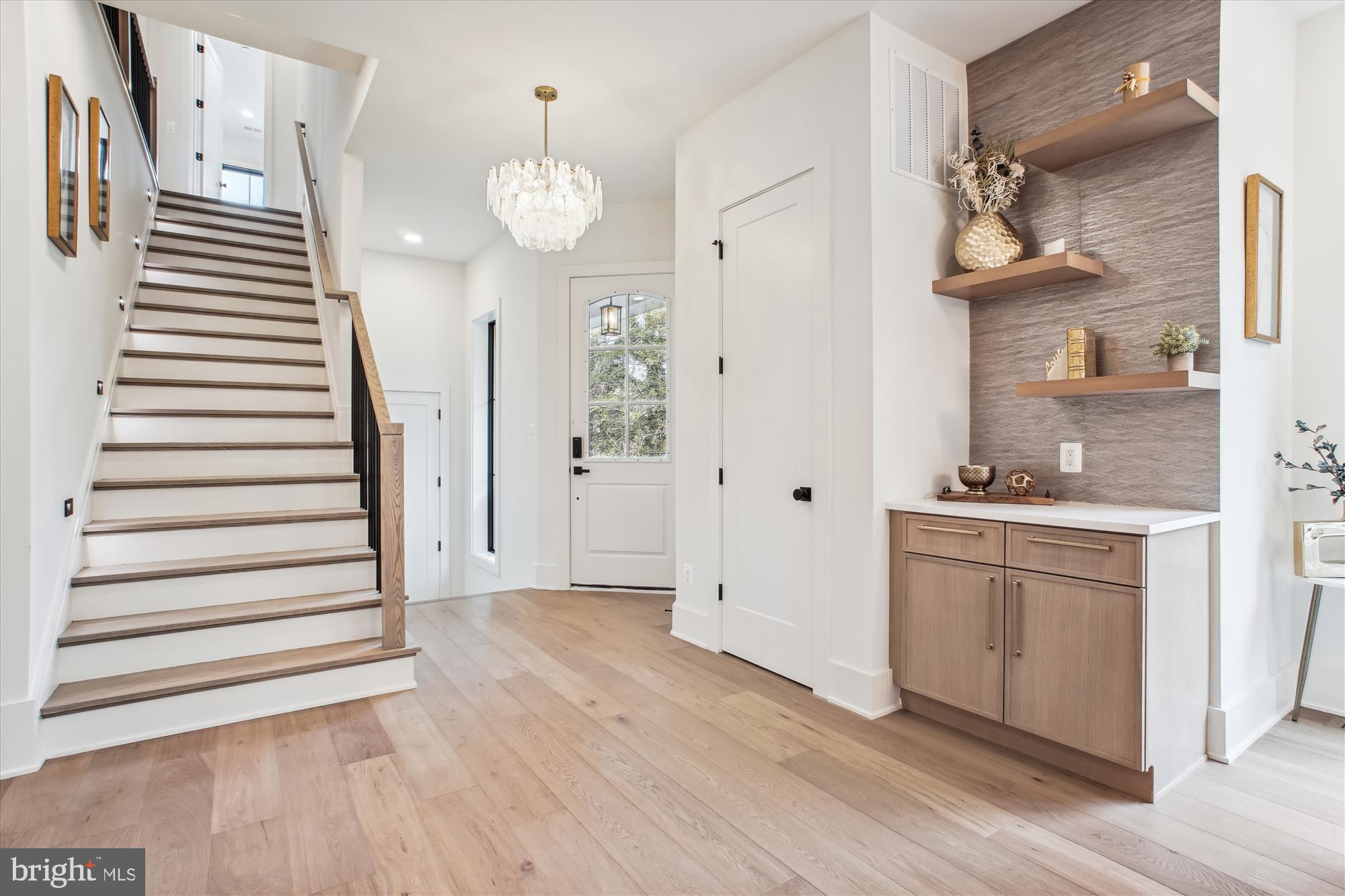 HALEMHURST - Residential