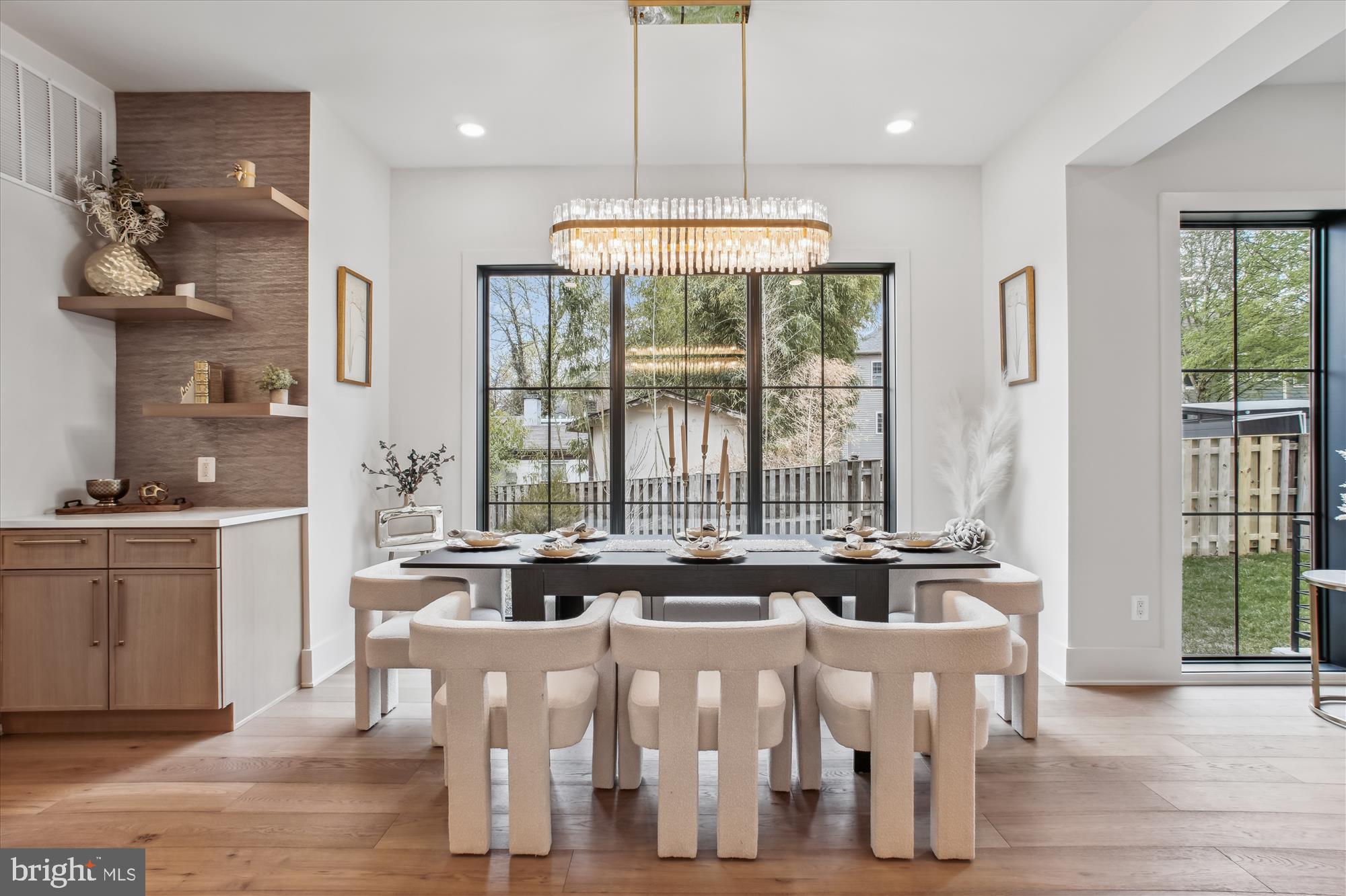 HALEMHURST - Residential