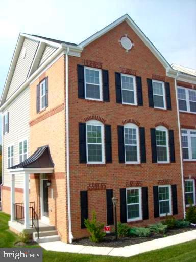 GATEWAY OVERLOOK - Residential Lease