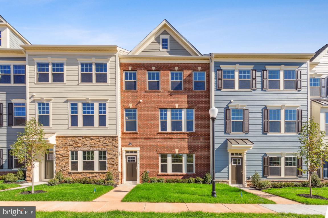 JEFFERSON SQUARE - Residential