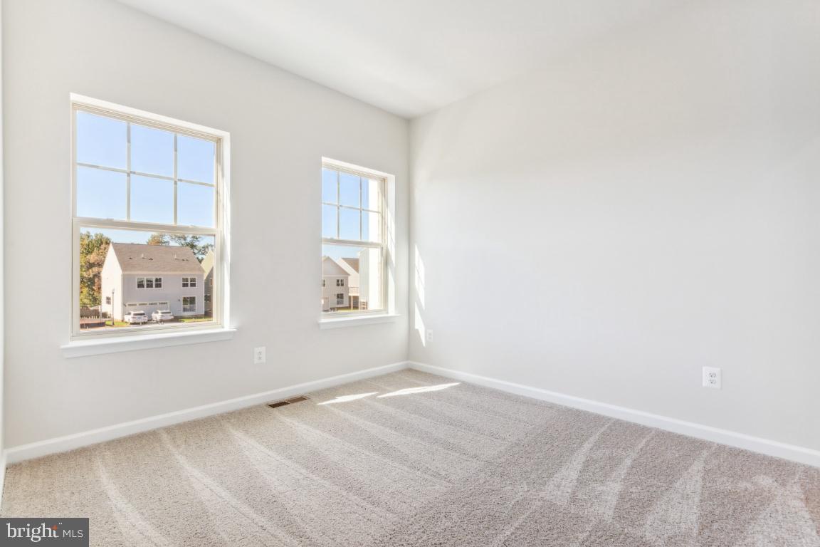 JEFFERSON SQUARE - Residential