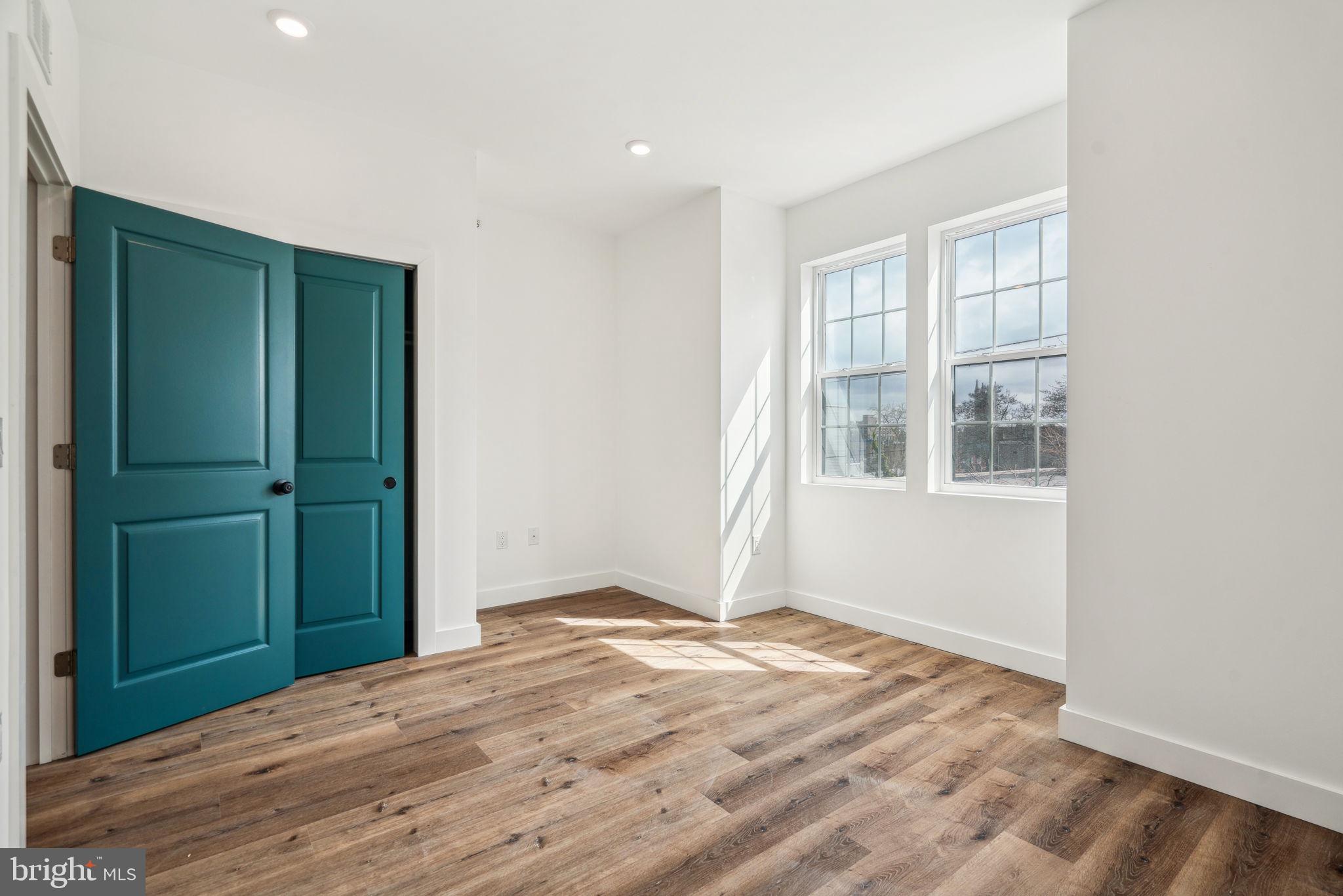 TEMPLE UNIVERSITY - Residential Lease