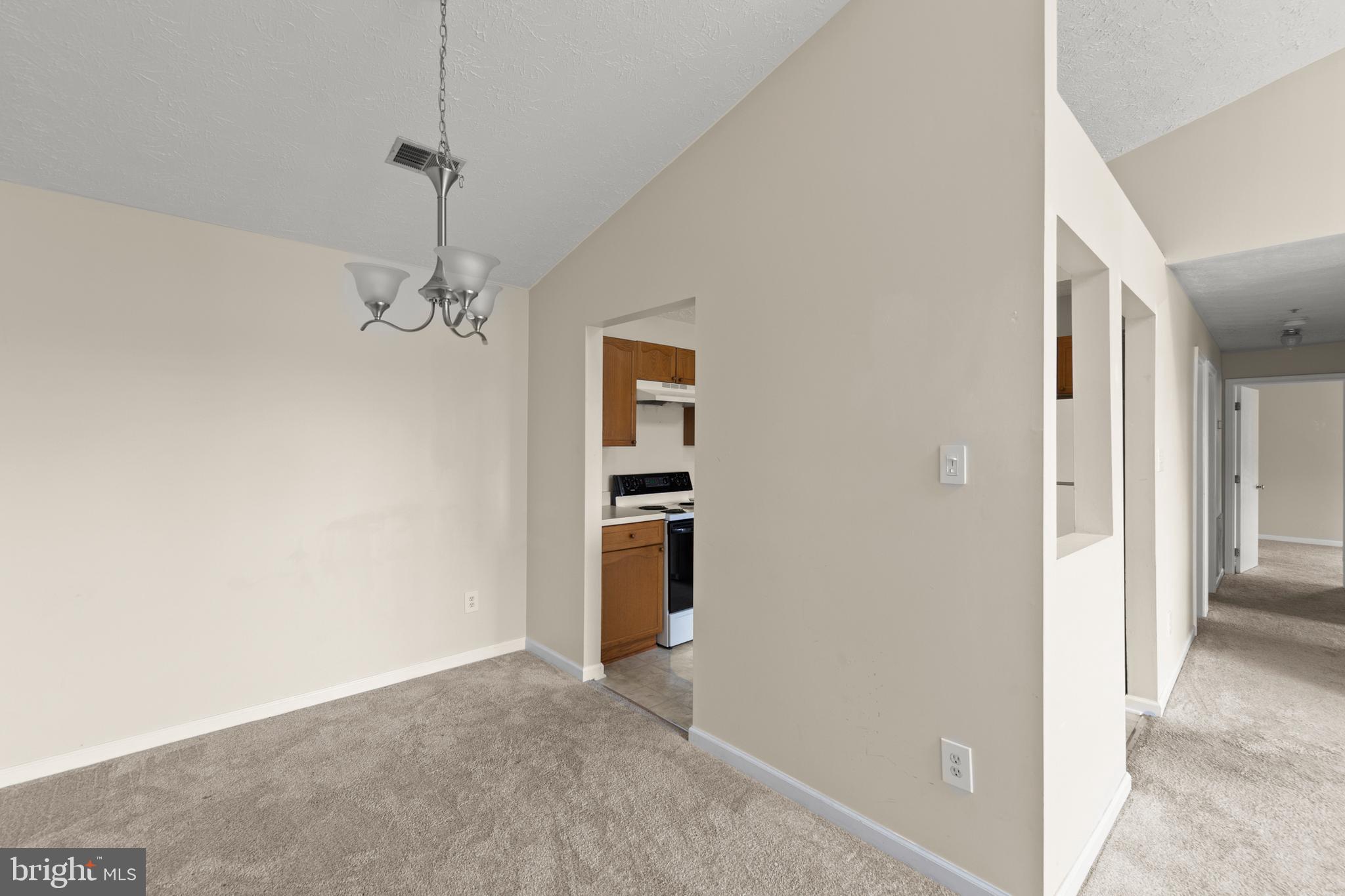 PARKVIEW CONDOMINIUMS - Residential Lease