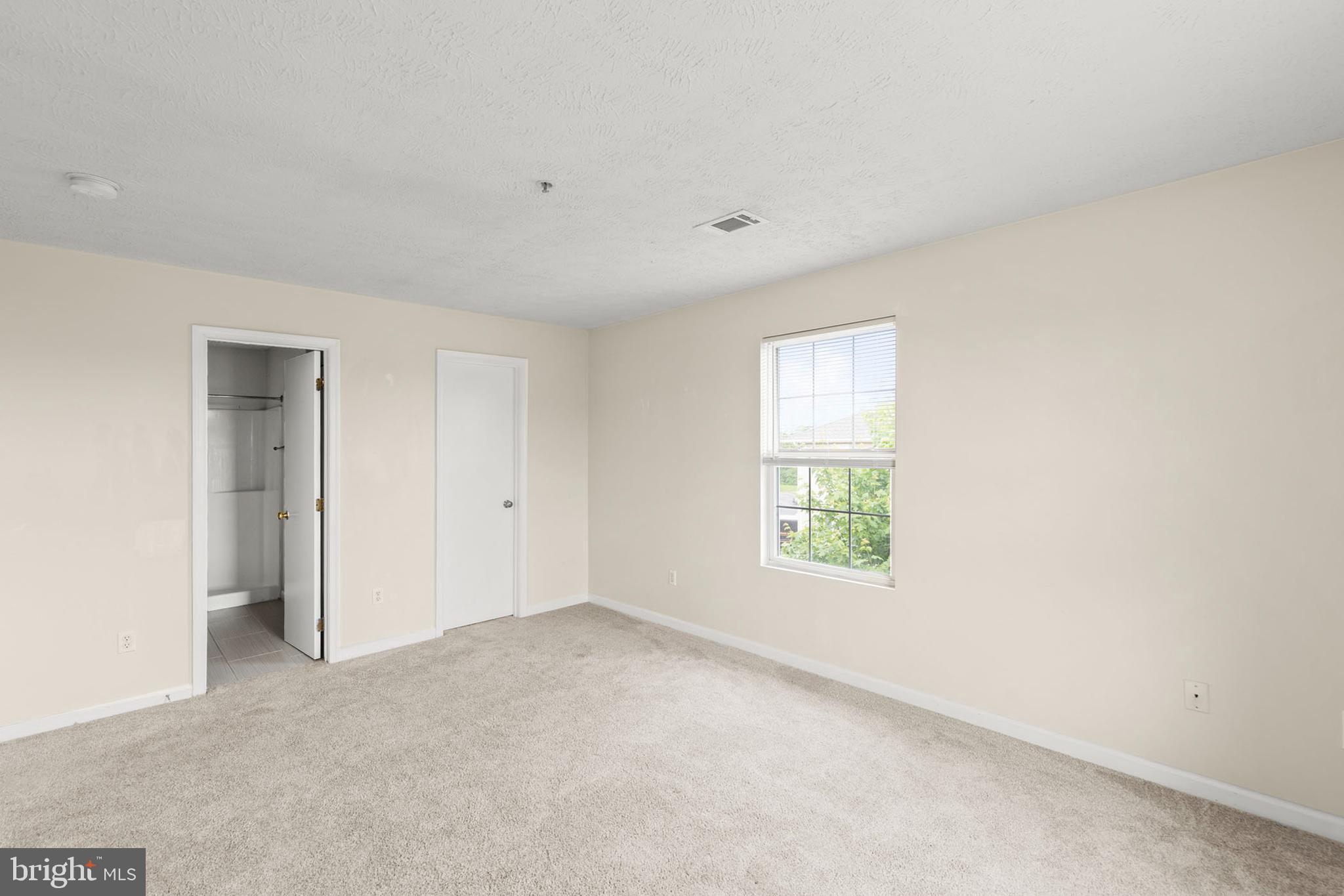 PARKVIEW CONDOMINIUMS - Residential Lease